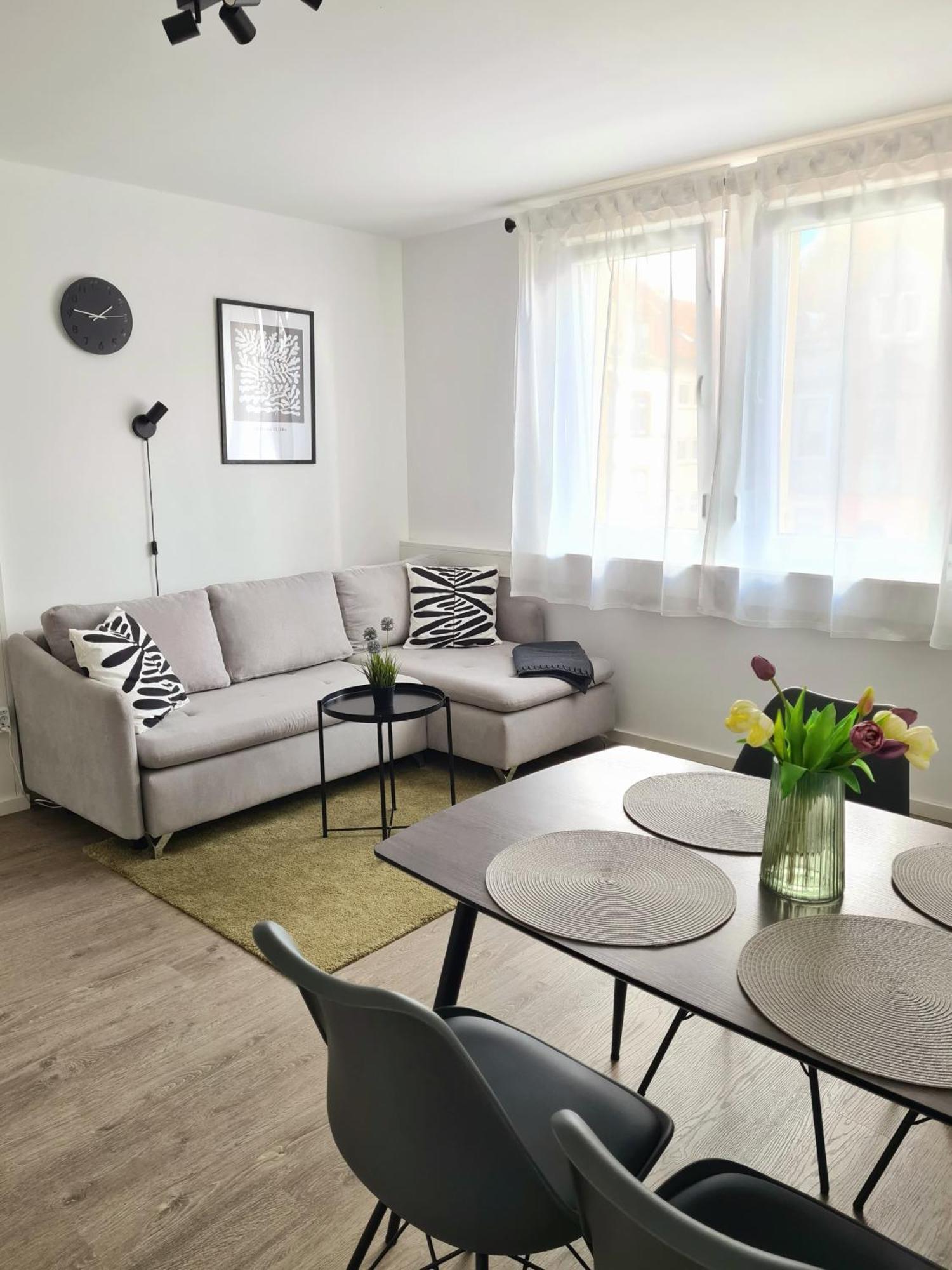 Modernes Zentrales Apartment บรูคซาล ภายนอก รูปภาพ
